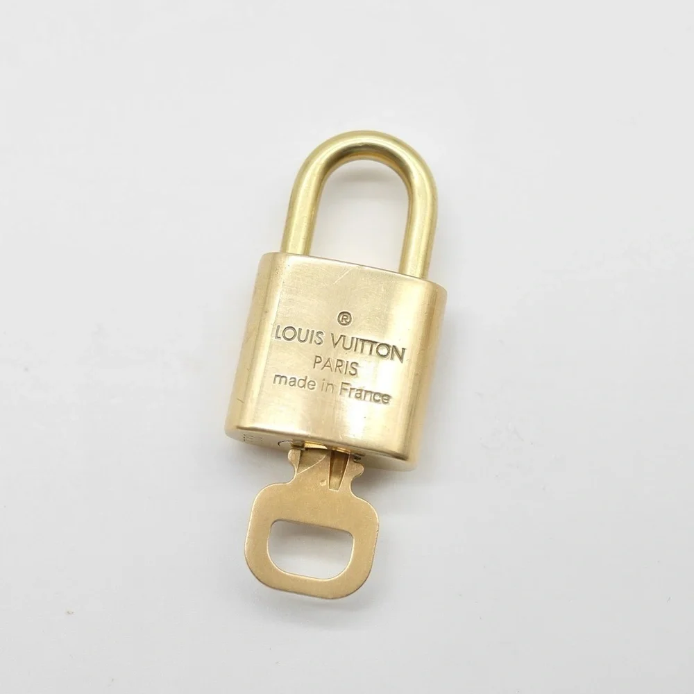 🍓LV Lock and Key #338
